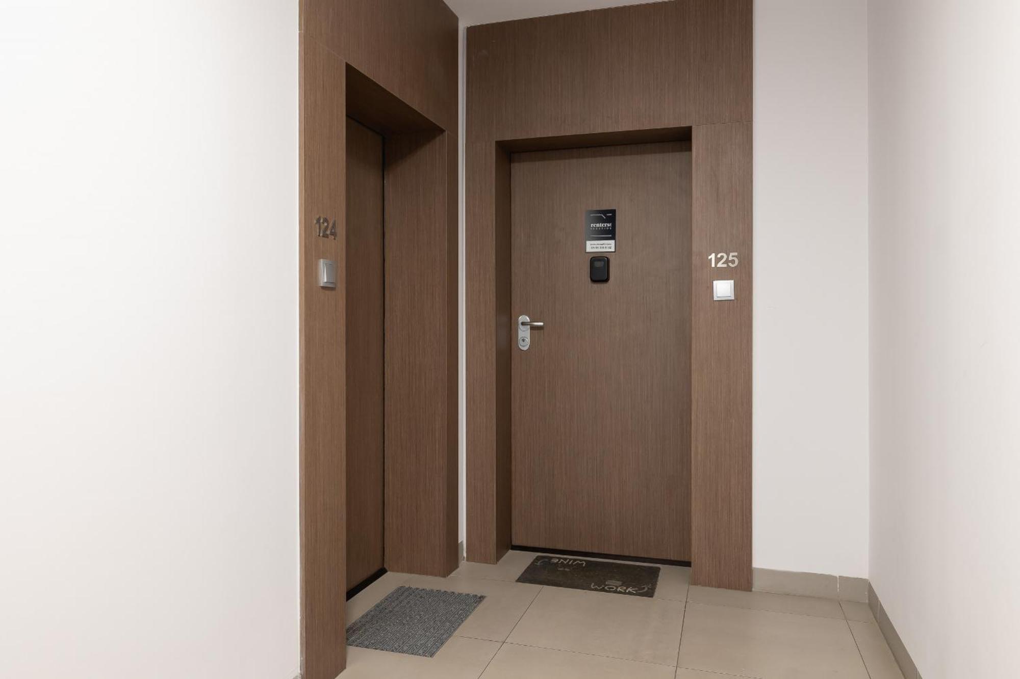 Cracow Pradnik Spacious & Family Apartment With 3 Bedroom By Renters Prestige Краків Екстер'єр фото