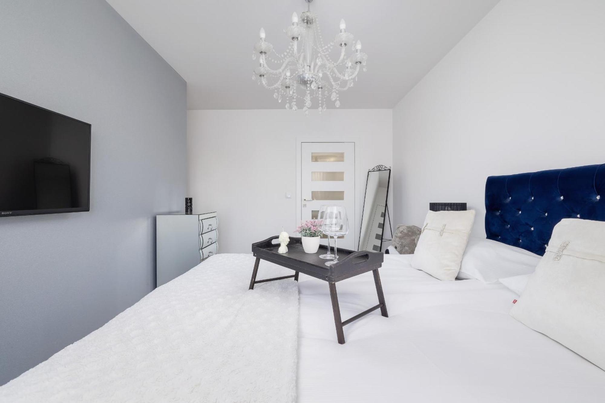 Cracow Pradnik Spacious & Family Apartment With 3 Bedroom By Renters Prestige Краків Екстер'єр фото