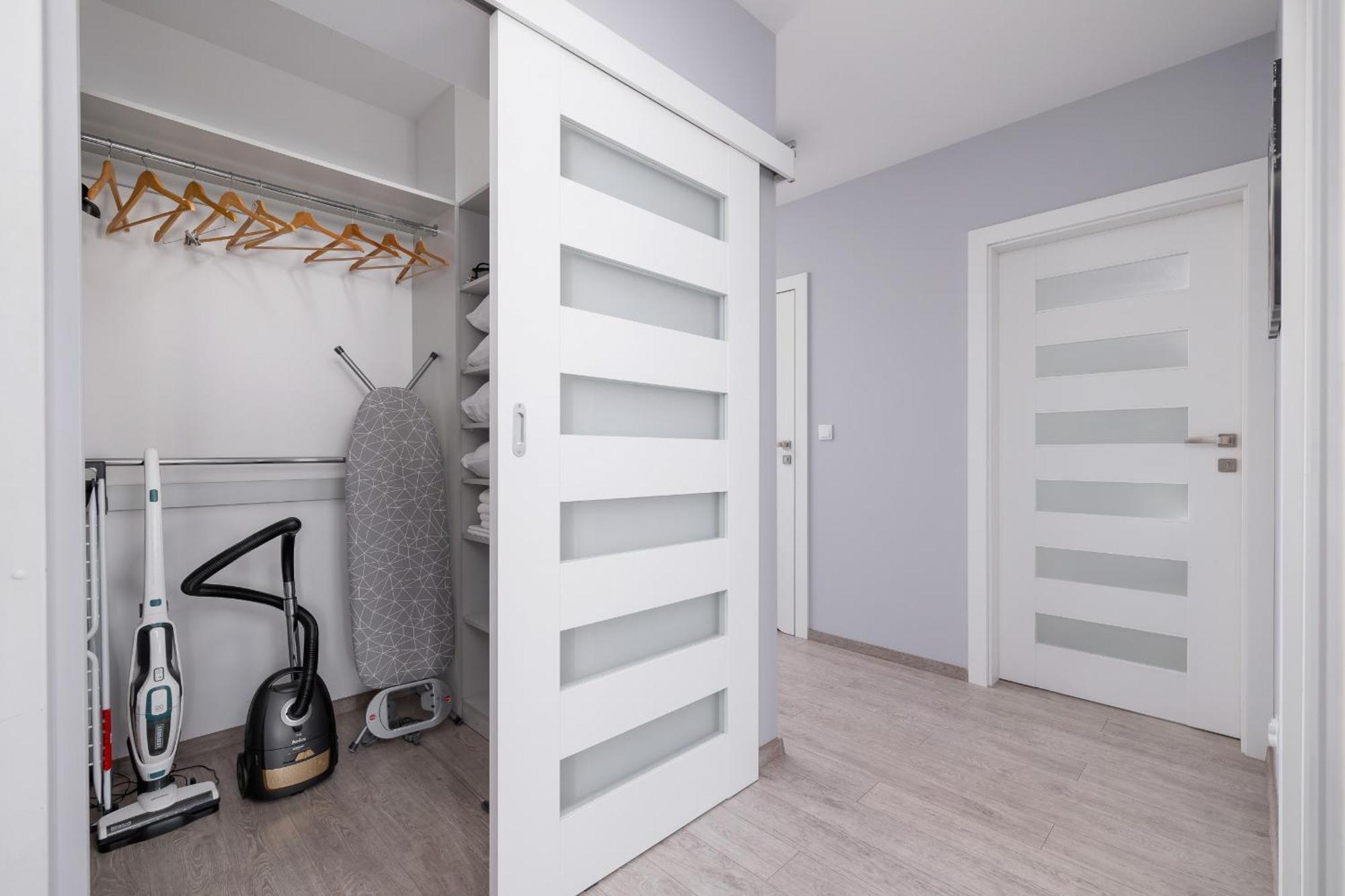 Cracow Pradnik Spacious & Family Apartment With 3 Bedroom By Renters Prestige Краків Екстер'єр фото